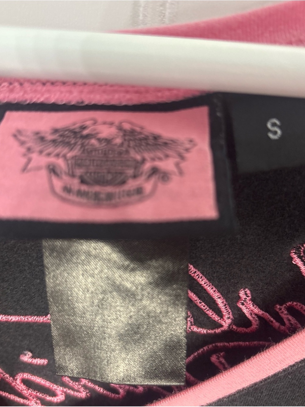Harley-Davidson Black & Pink V-Neck Raglan Tee Shirt - Picture 3 of 5